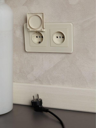 Рамка 2-м BRITE РУ-2-2-Бр стекло песчан. RE IEK BR-M22-G-41-K98