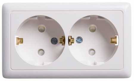 Розетка 2-м ОП Хит 16А IP20 с заземл. защ. шторки бел. SE RA16-239-B Розетка 2-м ОП Хит 16А IP20 с заземл. защ. шторки бел. SE RA16-239-B