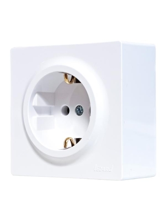 Розетка 1-м ОП LETO с заземл. ПБТ бел. LEZARD 752-0200-122B Розетка 1-м ОП LETO с заземл. ПБТ бел. LEZARD 752-0200-122B