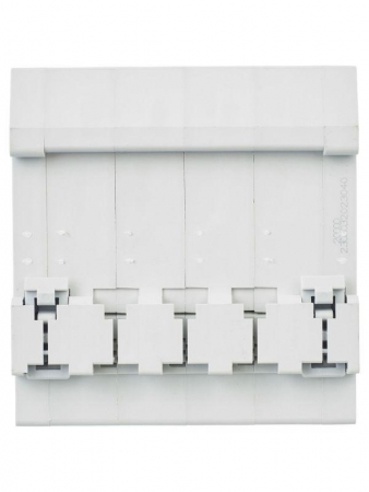 Выключатель автоматический дифференциального тока 4п C 40А 30мА тип AC 4.5кА АД-14 KARAT IEK MAD10-4-040-C-030