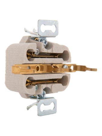 Розетка 2-м СП Karina с заземл. керамика матов. серебр. LEZARD 707-4300-127 Розетка 2-м СП Karina с заземл. керамика матов. серебр. LEZARD 707-4300-127