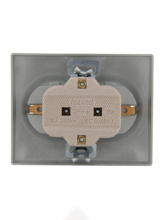 Розетка 2-м СП Karina с заземл. керамика матов. серебр. LEZARD 707-4300-127 Розетка 2-м СП Karina с заземл. керамика матов. серебр. LEZARD 707-4300-127