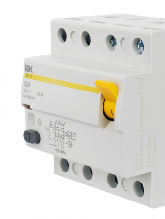 Выключатель дифференциального тока (УЗО) 4п 32А 300мА тип AC ВД1-63 KARAT IEK MDV10-4-032-300 Выключатель дифференциального тока (УЗО) 4п 32А 300мА тип AC ВД1-63 KARAT IEK MDV10-4-032-300