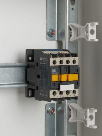 Контактор КМИ-11210 12А 24В/АС3 1НО KARAT IEK KKM11-012-024-10