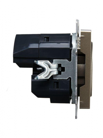 Розетка BRITE РЮш10-2-БрШ 16А с USB A+A 3.1А с заземл. защ. шторки механизм шампань IEK BR-R14-16-U21-D31-K37