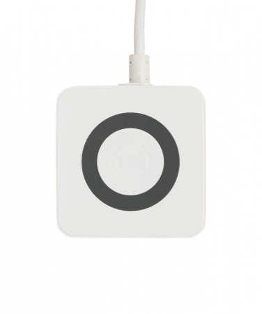 Удлинитель "Куб" 2х1.3м 3USB 2.4А+зарядное устройство 1кв.мм EKF UBA-CUB-3-WC Удлинитель "Куб" 2х1.3м 3USB 2.4А+зарядное устройство 1кв.мм EKF UBA-CUB-3-WC