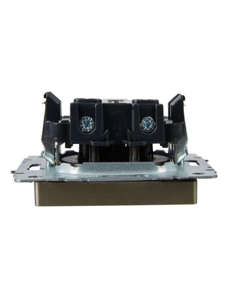 Розетка BRITE РС10-1-0-БрШ 10А без заземл. без защ. шторок механизм шампань IEK BR-R10-10-K37 Розетка BRITE РС10-1-0-БрШ 10А без заземл. без защ. шторок механизм шампань IEK BR-R10-10-K37