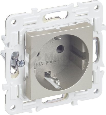 Розетка SKANDY 16А с заземл. защ. шторки SK-R04Sh шампань IEK SK-R14-16-K37