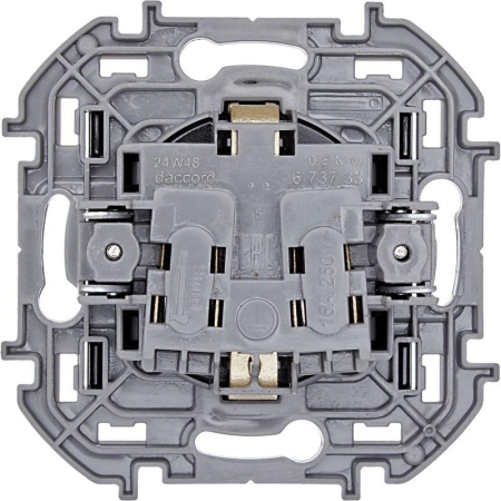 Розетка 1-м СП Inspiria 16А IP20 250В 2P+E защ. шторки немецк. стандарт механизм антрацит IEK 673733 Розетка 1-м СП Inspiria 16А IP20 250В 2P+E защ. шторки немецк. стандарт механизм антрацит IEK 673733