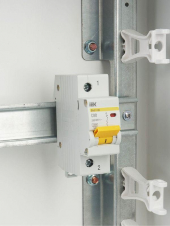 Выключатель автоматический модульный 1п C 80А 10кА ВА47-100 KARAT IEK MVA40-1-080-C