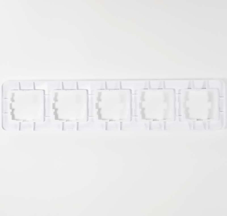 Рамка 5-м Karina Life горизонт. бел. LEZARD 708-0200-150 Рамка 5-м Karina Life горизонт. бел. LEZARD 708-0200-150