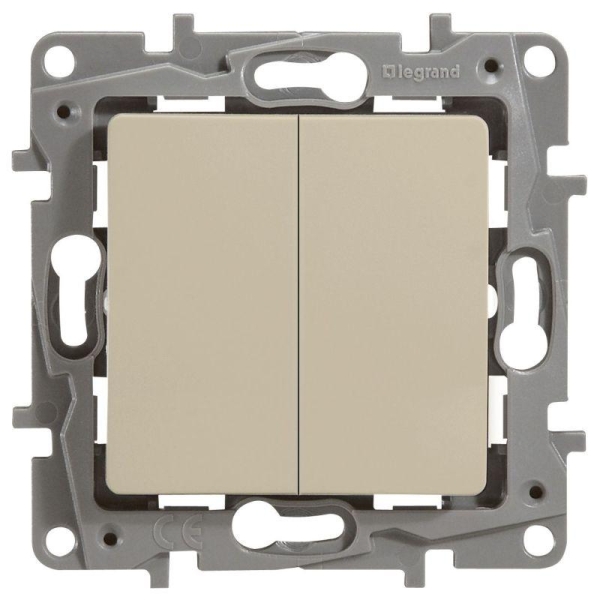 Переключатель 2-кл. СП Etika Plus 10А IP20 250В 10AX безвинтов. зажимы механизм сл. кость IEK 672312 Переключатель 2-кл. СП Etika Plus 10А IP20 250В 10AX безвинтов. зажимы механизм сл. кость IEK 672312