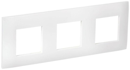 Рамка 3-м SKANDY SK-F03W арктич. бел. IEK SK-M32-K01 Рамка 3-м SKANDY SK-F03W арктич. бел. IEK SK-M32-K01