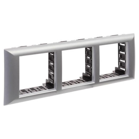 Рамка-суппорт 6мод. Avanti для "In-liner Front" серебр. металлик DKC 4404916 Рамка-суппорт 6мод. Avanti для "In-liner Front" серебр. металлик DKC 4404916