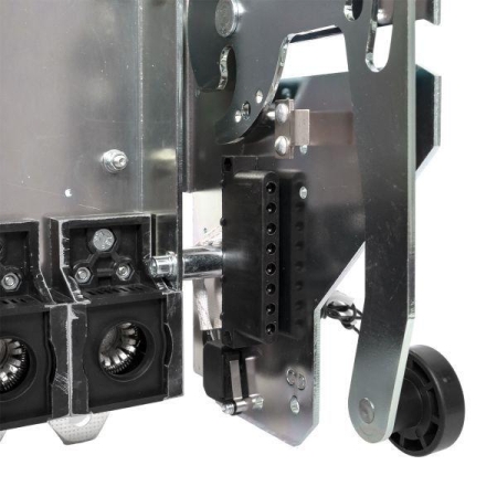 Панель выкатная для ВА-99М 400 передн. присоед. EKF mccb99m-400-dod-3f Панель выкатная для ВА-99М 400 передн. присоед. EKF mccb99m-400-dod-3f