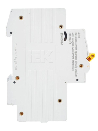 Выключатель автоматический дифференциального тока 4п C 32А 100мА тип AC 4.5кА АД-14 KARAT IEK MAD10-4-032-C-100