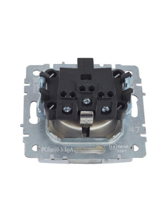 Розетка BRITE РСбш10-3-БрА 16А IP20 с заземл. защ. шторки с крышкой механизм алюм. IEK BR-R16-16-K47