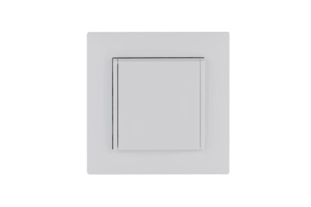 Розетка 1-м с крышкой Karea RIZZ с заземл. бел. Makel 88001029 Розетка 1-м с крышкой Karea RIZZ с заземл. бел. Makel 88001029