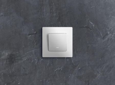 Выключатель 1-кл. СП Etika 10А IP20 250В 10AX с подсветкой/индикацией безвинтов. зажимы механизм бел. IEK 672203