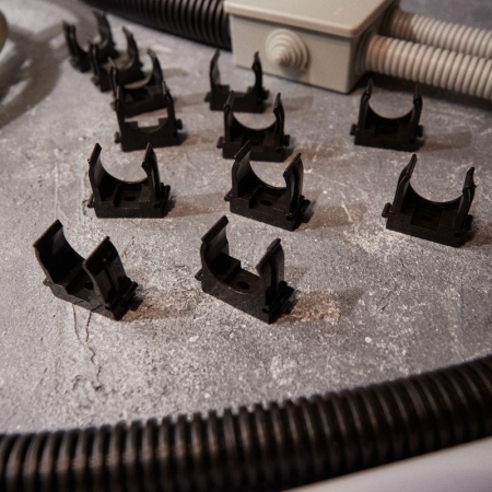 Держатель для труб (клипса) d25мм для монтажного пистолета черн. Rexant 28-0425-2