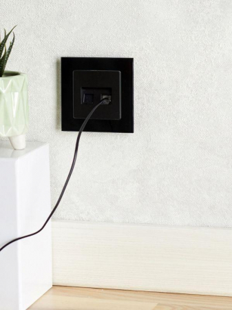 Розетка компьютерная двойн. СП RJ45 кат.5E BRITE РК10-2-БрЧ механизм черн. IEK BR-K20-1-K02 Розетка компьютерная двойн. СП RJ45 кат.5E BRITE РК10-2-БрЧ механизм черн. IEK BR-K20-1-K02