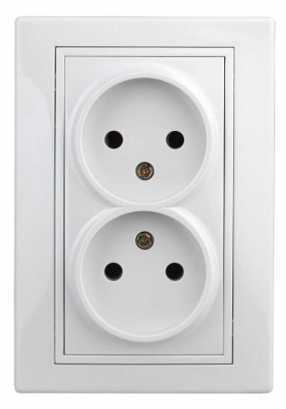 Розетка 2-м СП Plano 1-204-01 16А IP20 250В 2х2P бел. Intro Б0053904 Розетка 2-м СП Plano 1-204-01 16А IP20 250В 2х2P бел. Intro Б0053904
