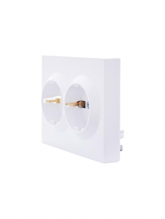 Розетка 2-м СП VESNA с заземл. со шторками ПБТ бел. LEZARD 742-0200-178B Розетка 2-м СП VESNA с заземл. со шторками ПБТ бел. LEZARD 742-0200-178B