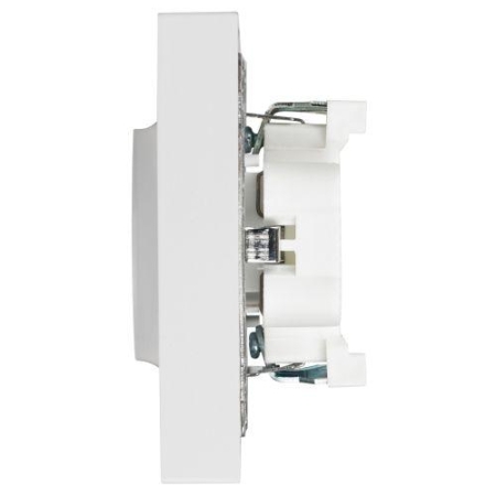 Розетка 2-м СП Accent 6-208-01 16А IP20 250В 2P+E Schuko со шторками AL/CU бел. Intro Б0063528 Розетка 2-м СП Accent 6-208-01 16А IP20 250В 2P+E Schuko со шторками AL/CU бел. Intro Б0063528