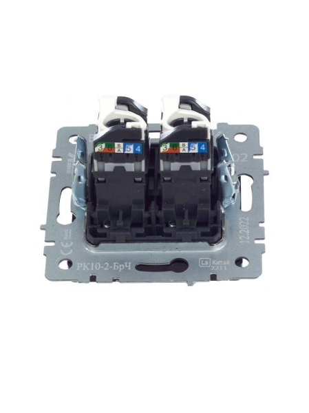 Розетка компьютерная двойн. СП RJ45 кат.5E BRITE РК10-2-БрЧ механизм черн. IEK BR-K20-1-K02 Розетка компьютерная двойн. СП RJ45 кат.5E BRITE РК10-2-БрЧ механизм черн. IEK BR-K20-1-K02