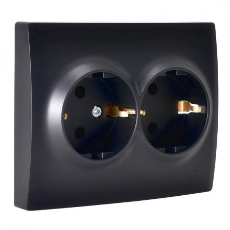 Розетка 2-м СП Karina с заземл. термопласт черн. бархат LEZARD 707-4200-127B Розетка 2-м СП Karina с заземл. термопласт черн. бархат LEZARD 707-4200-127B