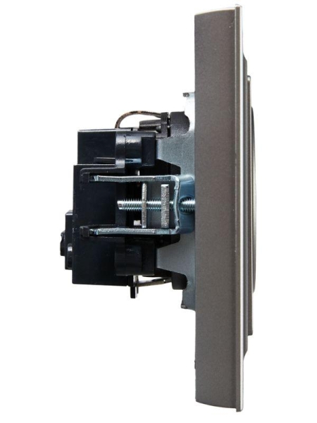 Розетка СП BRITE РСР14-1-0-БрС 16А в сборе с заземл. защ. шторки сталь IEK BR-R14-16-K46-F Розетка СП BRITE РСР14-1-0-БрС 16А в сборе с заземл. защ. шторки сталь IEK BR-R14-16-K46-F