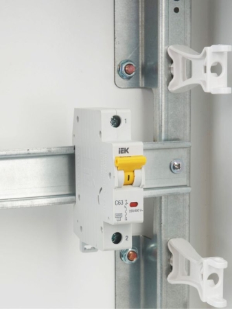 Выключатель автоматический модульный 1п C 63А 6кА ВА47-60M KARAT IEK MVA31-1-063-C