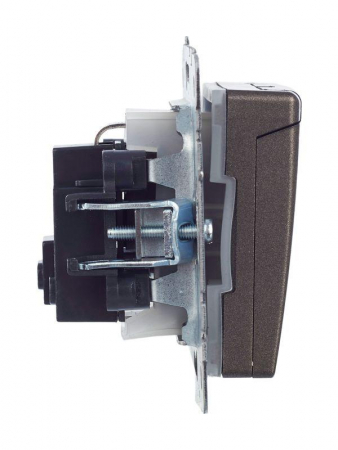 Розетка BRITE РСбш10-3-44-БрТБ 16А IP44 с заземл. защ. шторки с крышкой механизм бронза IEK BR-R16-16-44-K45 Розетка BRITE РСбш10-3-44-БрТБ 16А IP44 с заземл. защ. шторки с крышкой механизм бронза IEK BR-R16-16-44-K45