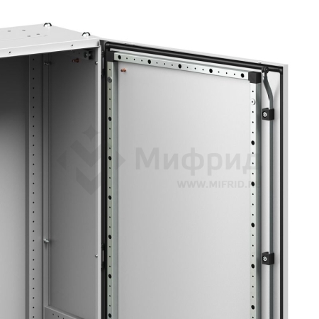 Корпус напольный RAM fit 1600х600х400мм без боков. вырезов DKC R6NFW166040