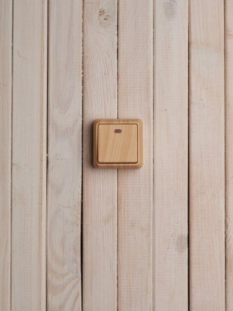 Выключатель 1-кл. ОП Октава 10А IP20 ВС20-1-1-ОС с индикацией сосна GENERICA EVO11-K03-10-DC