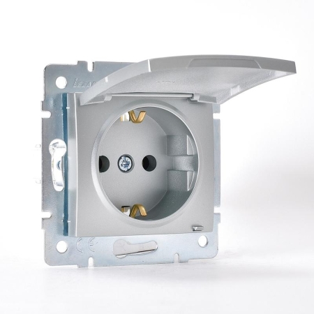 Розетка 1-м СП Karina с заземл. с крышкой термопласт механизм матов. серебр. LEZARD 707-4388-123B Розетка 1-м СП Karina с заземл. с крышкой термопласт механизм матов. серебр. LEZARD 707-4388-123B