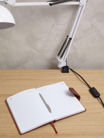 Шнур для бра УШ-1КВ 2м с опрес. вилкой и выключателем 2х0.75 черн. IEK WUP20-02-K02 Шнур для бра УШ-1КВ 2м с опрес. вилкой и выключателем 2х0.75 черн. IEK WUP20-02-K02