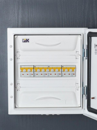 Выключатель автоматический модульный 3п C 20А 6кА ВА47-60M KARAT IEK MVA31-3-020-C