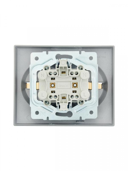 Розетка 2-м СП VESNA с заземл. со шторками ПБТ платина LEZARD 742-3500-178B Розетка 2-м СП VESNA с заземл. со шторками ПБТ платина LEZARD 742-3500-178B