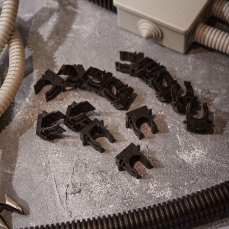 Держатель для труб (клипса) d16мм для монтажного пистолета черн. Rexant 28-0416-2