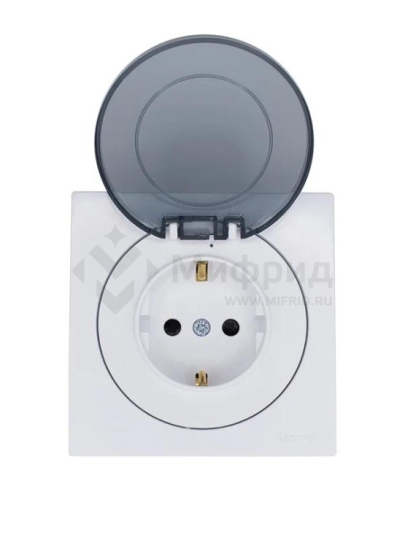 Розетка 1-м СП OSEN с заземл. с крышкой ПБТ бел. LEZARD 743-0288-123B