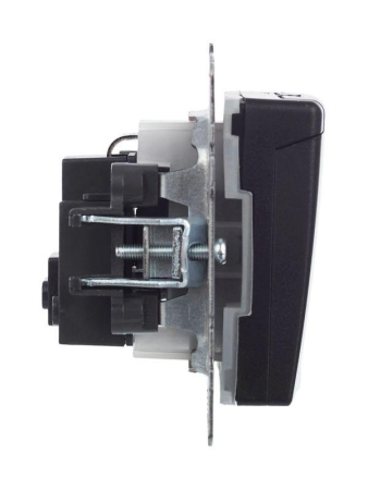 Розетка BRITE РСбш10-3-44-БрЧ 16А IP44 с заземл. защ. шторки с крышкой механизм черн. IEK BR-R16-16-44-K02