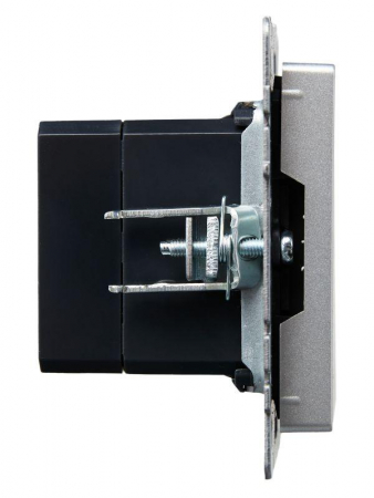 Розетка BRITE USB A+C 18Вт РЮ11-1-БрА механизм алюм. IEK BR-U22-018-K47