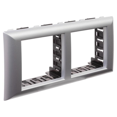 Рамка-суппорт 4мод. Avanti для "In-liner Front" серебр. металлик DKC 4404914 Рамка-суппорт 4мод. Avanti для "In-liner Front" серебр. металлик DKC 4404914