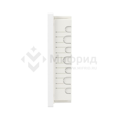 Щиток встраиваемый Фрейм (FRAME) ЩРв-п-24 24мод с тонированной дверцей с 4 шинами PEN (2шт на 8 отверст. и 2шт на 6 отверст.) бел. DKC F24B1WD