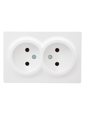 Розетка 2-мест. без заземл. LETO закрытый корпус ПБТ бел. LEZARD 752-0200-128B Розетка 2-мест. без заземл. LETO закрытый корпус ПБТ бел. LEZARD 752-0200-128B