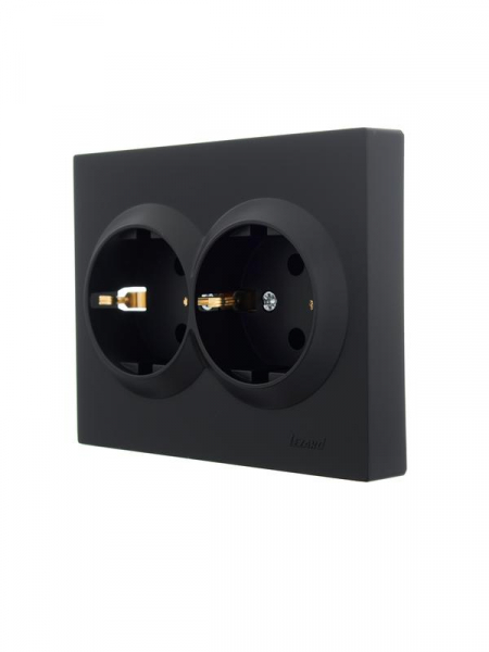 Розетка 2-м СП VESNA с заземл. ПБТ черн. бархат LEZARD 742-4200-127B Розетка 2-м СП VESNA с заземл. ПБТ черн. бархат LEZARD 742-4200-127B