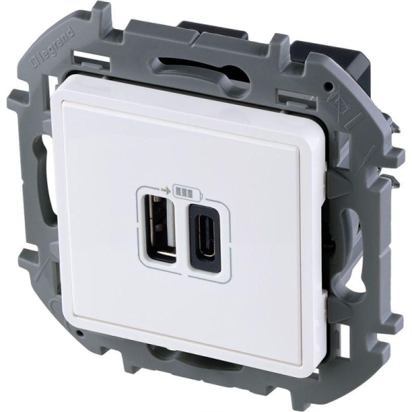 Устройство зарядное Inspiria с 2-мя USB разьемами A и C 240В/5В 3000мА бел. IEK 673760 Устройство зарядное Inspiria с 2-мя USB разьемами A и C 240В/5В 3000мА бел. IEK 673760
