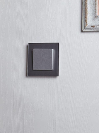 Выключатель проходной 1-кл. СП BRITE ВС10-1-6-БрА 10А механизм алюм. IEK BR-V12-0-10-K47