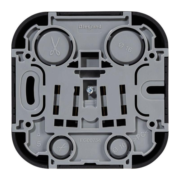 Розетка 1-м ОП Quteo 16А IP20 2P+E с заземл. без защ. шторок черн. матов. IEK 782472